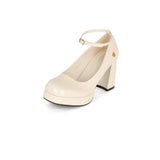 RESIZED lovinashoe_0004_DSC08984j11.jpg