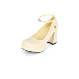 RESIZED lovinashoe_0005_DSC08984j12.jpg